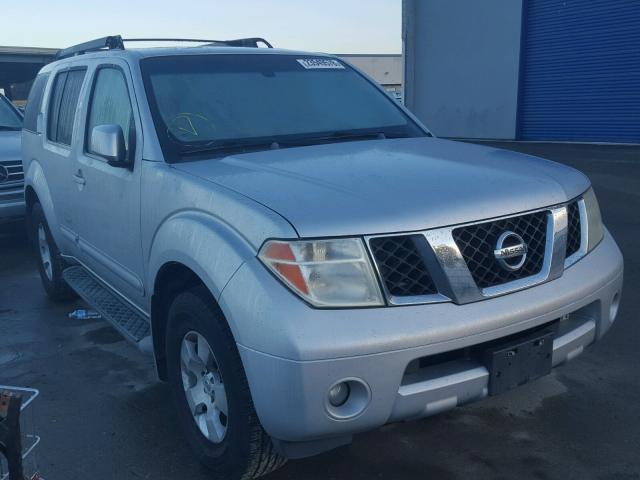 5N1AR18WX5C772872 - 2005 NISSAN PATHFINDER SILVER photo 1