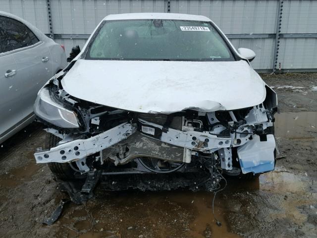 1G1BE5SM2G7247313 - 2016 CHEVROLET CRUZE LT WHITE photo 9