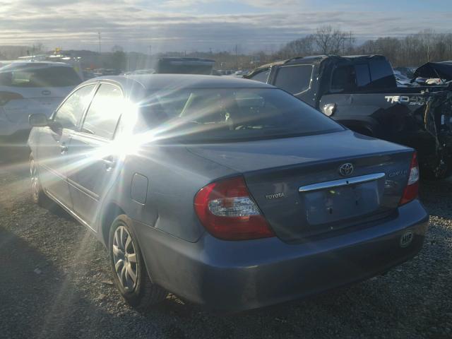 4T1BE32K63U669831 - 2003 TOYOTA CAMRY LE BLUE photo 3