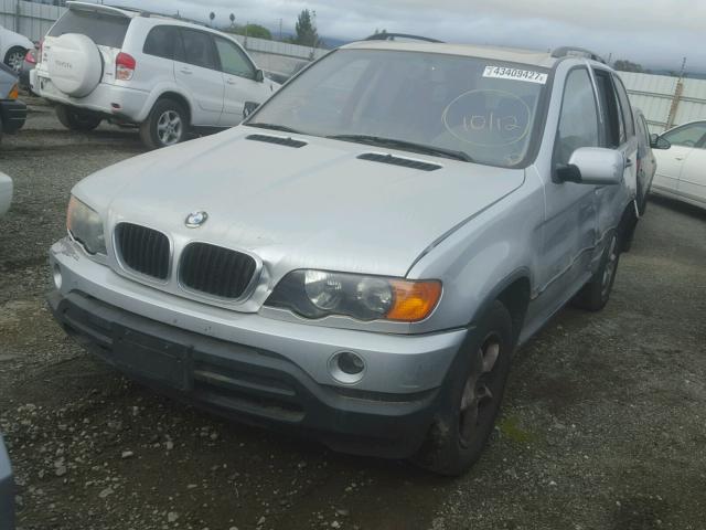 WBAFA53551LM73708 - 2001 BMW X5 3.0I SILVER photo 2