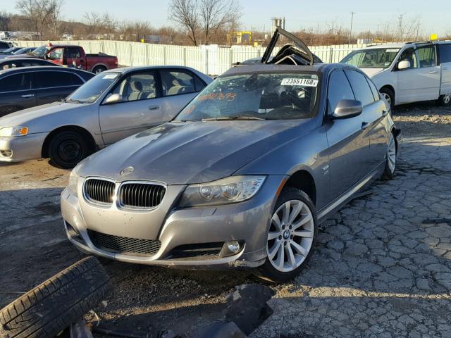 WBAPK5G52BNN27693 - 2011 BMW 328 XI SUL GRAY photo 2