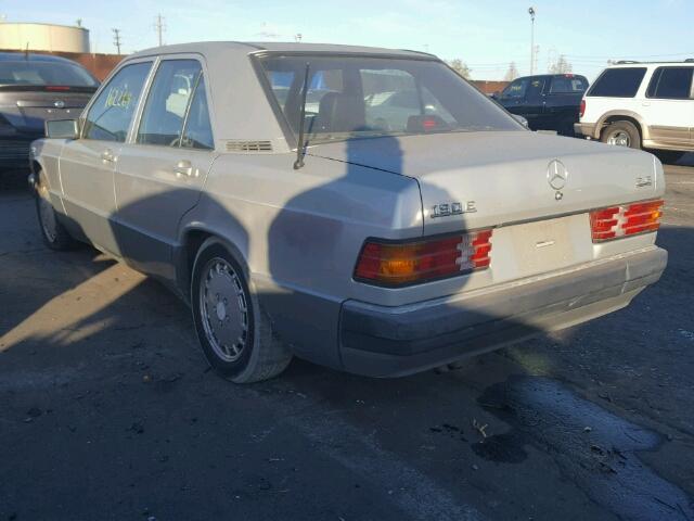 WDBDA29D5MF802688 - 1991 MERCEDES-BENZ 190 E 2.6 GRAY photo 3