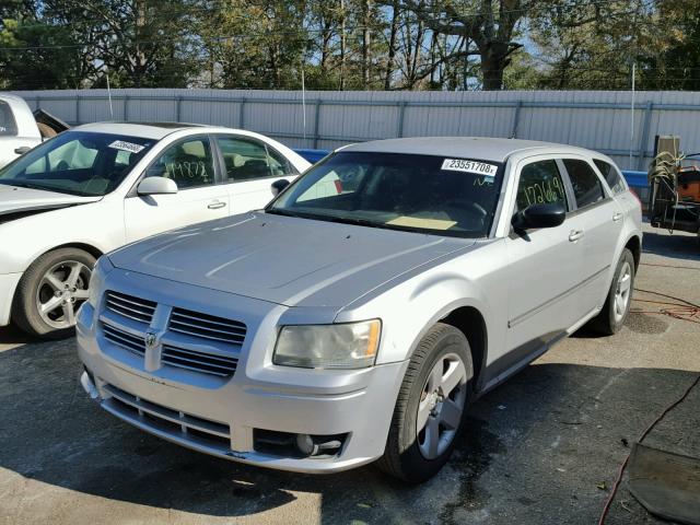 2D4FV37V08H225737 - 2008 DODGE MAGNUM SXT SILVER photo 2