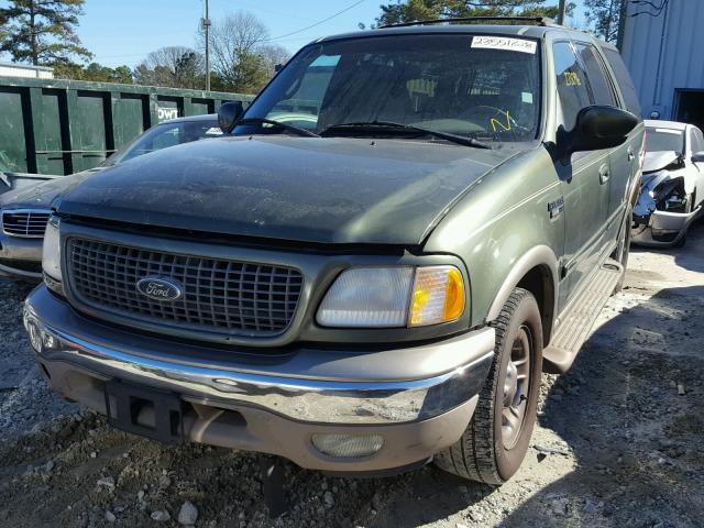 1FMRU1765YLB29885 - 2000 FORD EXPEDITION GREEN photo 2