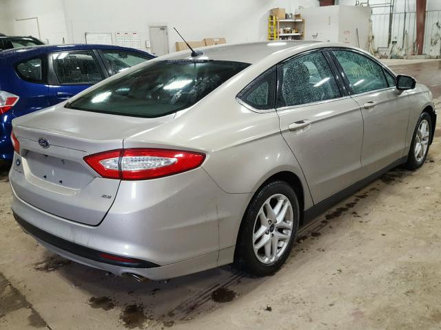 3FA6P0H75FR212463 - 2015 FORD FUSION SE GOLD photo 4