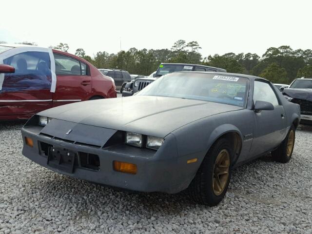 1G1FP87H0GL136629 - 1986 CHEVROLET CAMARO GRAY photo 2