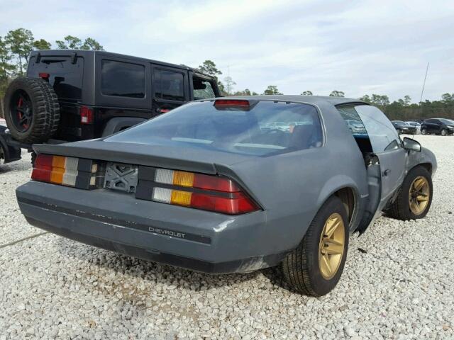 1G1FP87H0GL136629 - 1986 CHEVROLET CAMARO GRAY photo 4