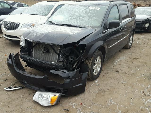 2A8HR54199R573046 - 2009 CHRYSLER TOWN & COU BLACK photo 2