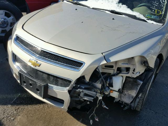1G1ZC5E19BF213454 - 2011 CHEVROLET MALIBU 1LT 金色 照片 9