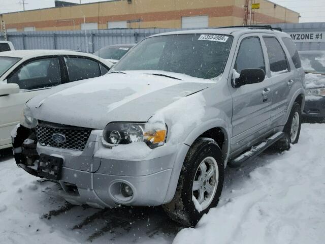 1FMCU94156KD44750 - 2006 FORD ESCAPE LIM SILVER photo 2