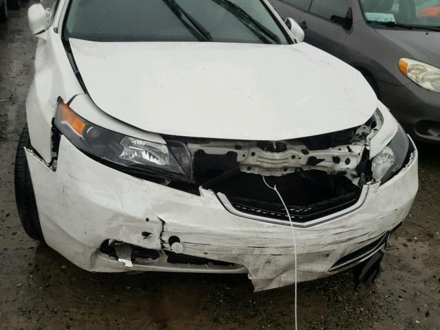 19UUA9F56DA000236 - 2013 ACURA TL TECH WHITE photo 9