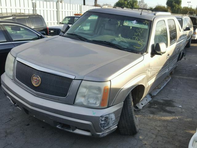 3GYEK63N02G228423 - 2002 CADILLAC ESCALADE E GOLD photo 2