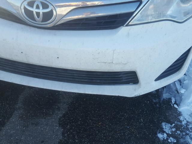 4T1BF1FK1CU559605 - 2012 TOYOTA CAMRY BASE WHITE photo 9