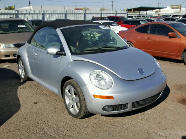 3VWSF31Y36M319036 - 2006 VOLKSWAGEN NEW BEETLE SILVER photo 1