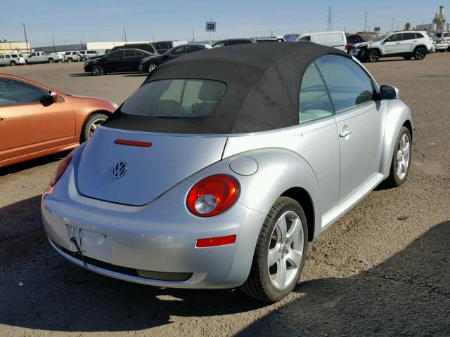 3VWSF31Y36M319036 - 2006 VOLKSWAGEN NEW BEETLE SILVER photo 4