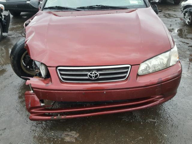 4T1BG22KX1U817156 - 2001 TOYOTA CAMRY CE RED photo 7