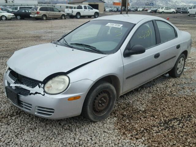 1B3ES26CX4D570830 - 2004 DODGE NEON BASE SILVER photo 2