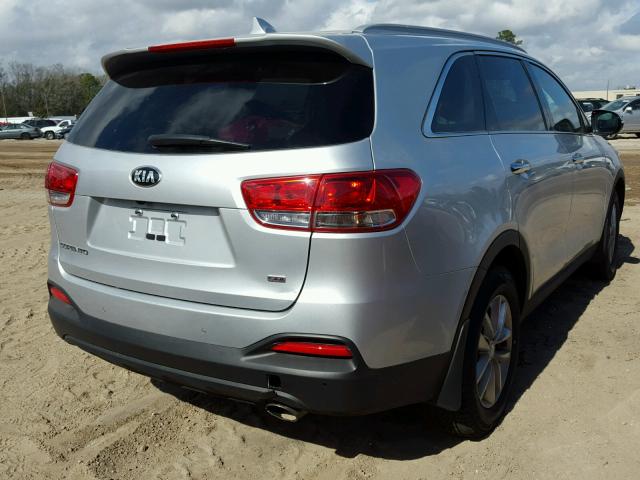 5XYPG4A3XHG257473 - 2017 KIA SORENTO LX SILVER photo 4