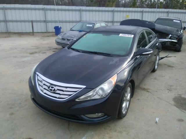 5NPEC4AC4CH342135 - 2012 HYUNDAI SONATA SE BLUE photo 2