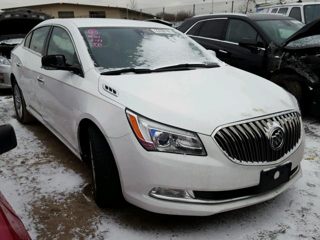 1G4GB5G37GF226772 - 2016 BUICK LACROSSE WHITE photo 1