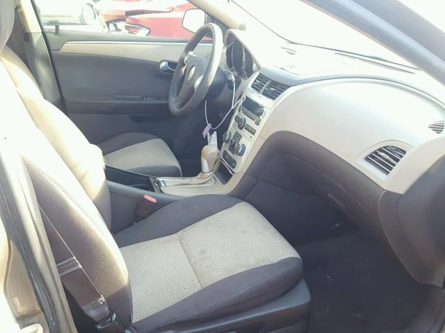 1G1ZB5E10BF176362 - 2011 CHEVROLET MALIBU LS ნაცრისფერი ფოტო 5