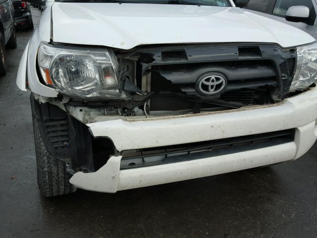 5TEJU62N47Z445291 - 2007 TOYOTA TACOMA DOU WHITE photo 9