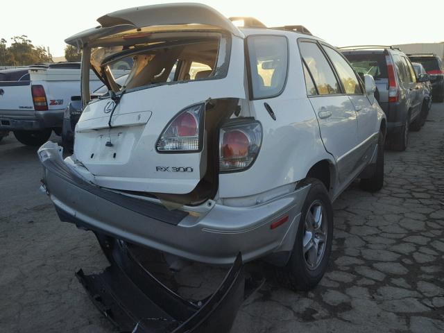 JTJGF10UX10094229 - 2001 LEXUS RX 300 WHITE photo 4