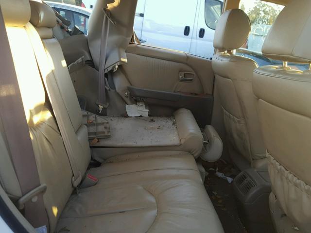 JTJGF10UX10094229 - 2001 LEXUS RX 300 WHITE photo 6