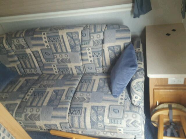 N0V1M452582 - 2004 UTILITY WHEEL/TOOL თეთრი ფოტო 8