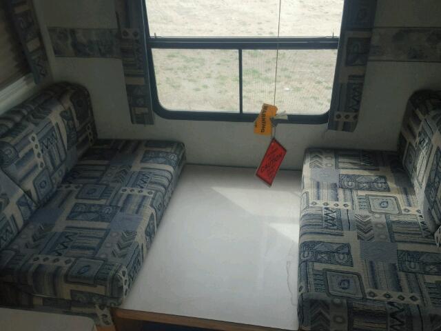 N0V1M452582 - 2004 UTILITY WHEEL/TOOL თეთრი ფოტო 9