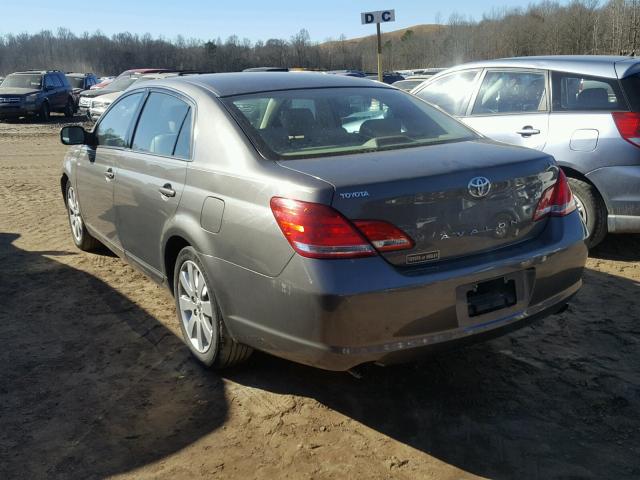 4T1BK36B06U140639 - 2006 TOYOTA AVALON XL GRAY photo 3