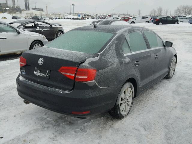 3VW2K7AJ1FM242589 - 2015 VOLKSWAGEN JETTA BASE BLACK photo 4