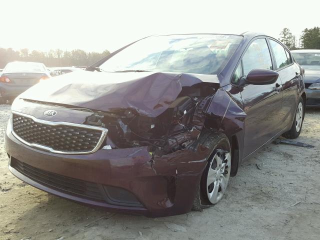 3KPFK4A7XHE069868 - 2017 KIA FORTE LX MAROON photo 2