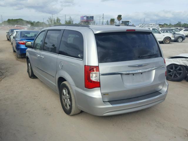 2C4RC1BG2CR325922 - 2012 CHRYSLER TOWN & COU SILVER photo 3