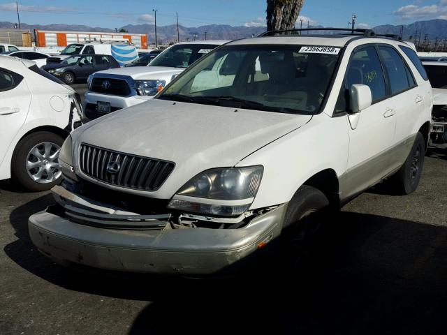 JT6HF10U7Y0131522 - 2000 LEXUS RX 300 WHITE photo 2