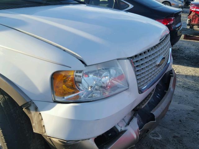 1FMRU17W53LC00155 - 2003 FORD EXPEDITION WHITE photo 9