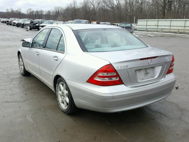 WDBRF64J02E007627 - 2002 MERCEDES-BENZ C 320 SILVER photo 3