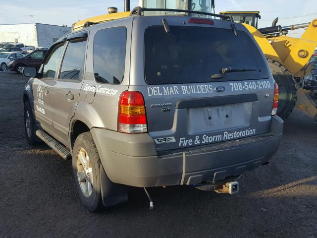 1FMYU03157KA29922 - 2007 FORD ESCAPE XLT GRAY photo 3