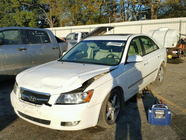 5NPEU46F58H298458 - 2008 HYUNDAI SONATA SE WHITE photo 2