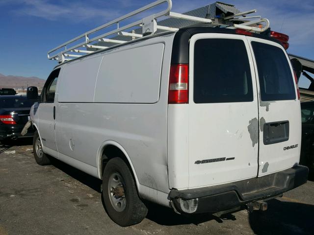 1GCHG35U541155574 - 2004 CHEVROLET EXPRESS G3 WHITE photo 3