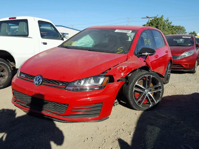 3VW447AU3HM014111 - 2017 VOLKSWAGEN GTI S/SE RED photo 2