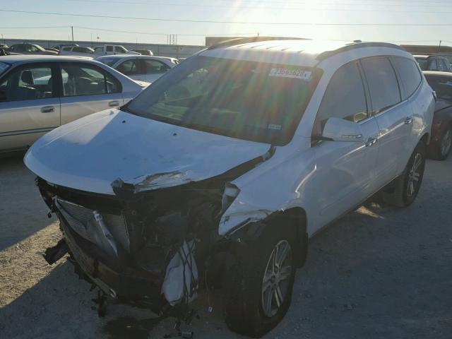 1GNKRHKD2HJ344827 - 2017 CHEVROLET TRAVERSE L WHITE photo 2