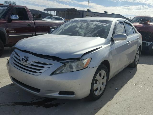 4T1BE46K57U139033 - 2007 TOYOTA CAMRY NEW SILVER photo 2