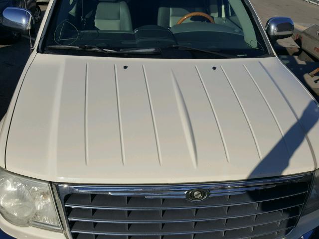 1A8HX58P57F528632 - 2007 CHRYSLER ASPEN LIMI WHITE photo 7