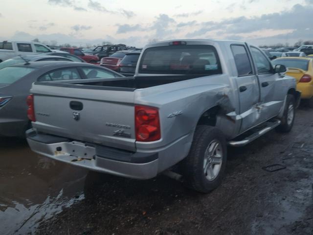 1D7RW3GK2BS537111 - 2011 DODGE DAKOTA SLT SILVER photo 4