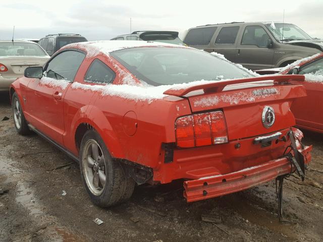 1ZVFT80N865199450 - 2006 FORD MUSTANG RED photo 3