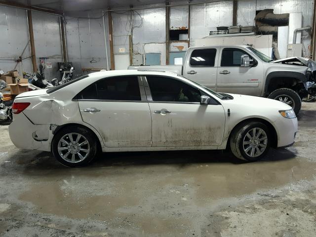 3LNHL2JC6CR823238 - 2012 LINCOLN MKZ WHITE photo 9