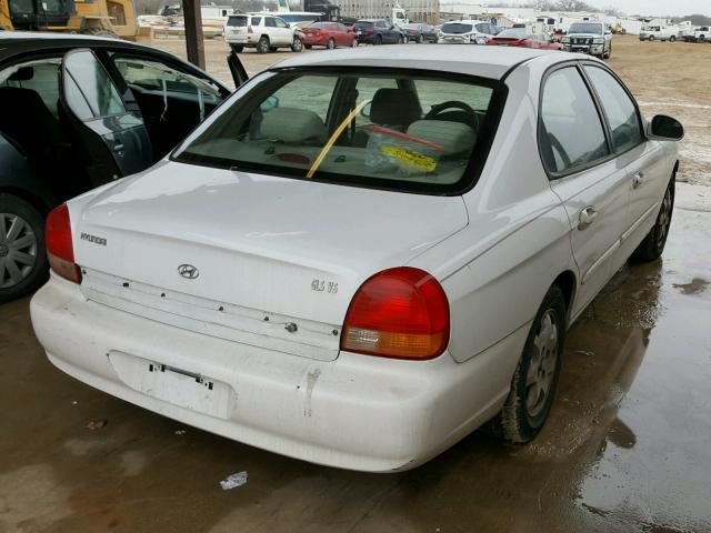 KMHWF35V1YA290278 - 2000 HYUNDAI SONATA GLS WHITE photo 4