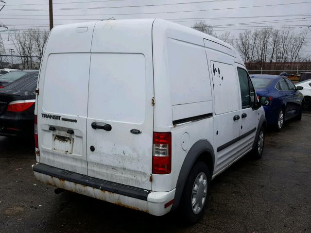 NM0LS7BN5AT038653 - 2010 FORD TRANSIT CO WHITE photo 4