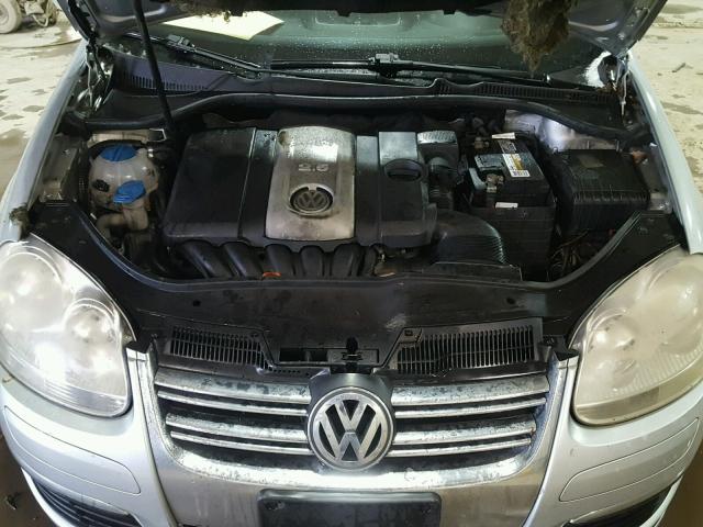 3VWSF71K85M608978 - 2005 VOLKSWAGEN NEW JETTA SILVER photo 7